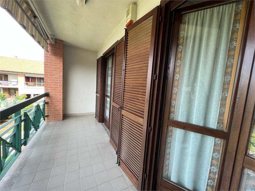 BALCONE CAMERA