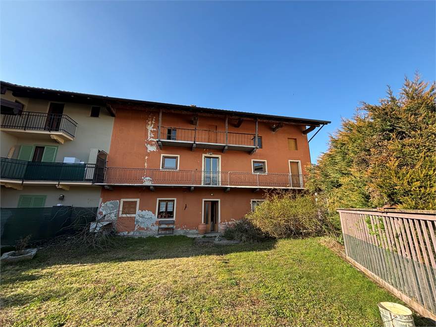 PORZIONE DI CASA