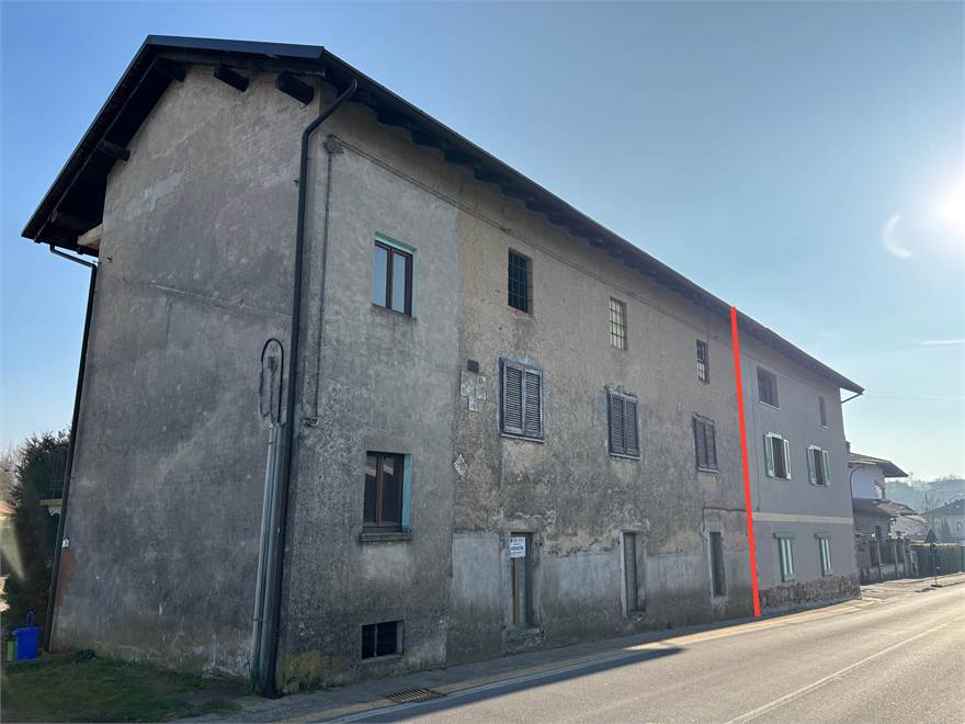 PORZIONE DI CASA