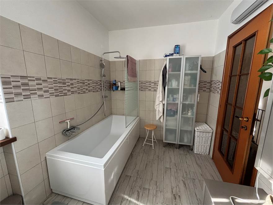 Bagno primo piano