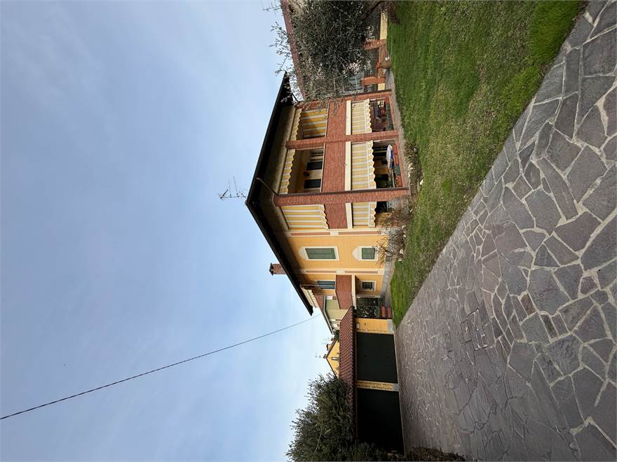 Photo 37