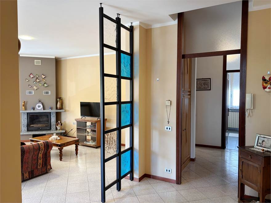 INGRESSO VISTA SOGGIORNO 1° PIANO