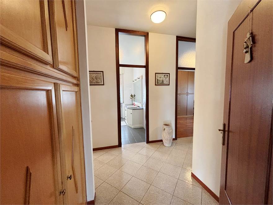 DISIMPEGNO ZONA NOTTE 1° PIANO