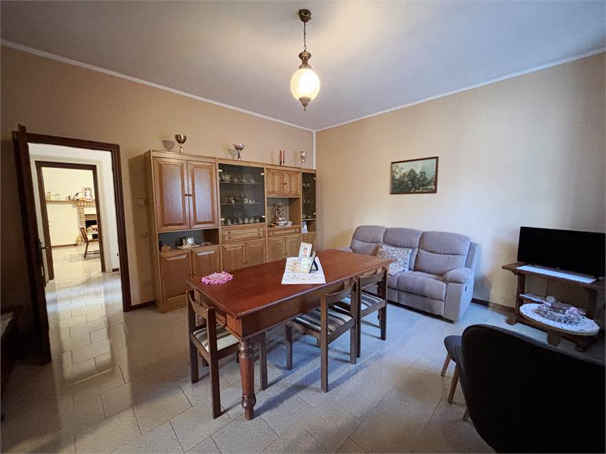 SOGGIORNO PIANO RIALZATO 