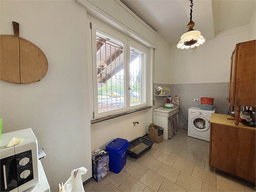 CUCINA ADIBITA A LAVANDERIA