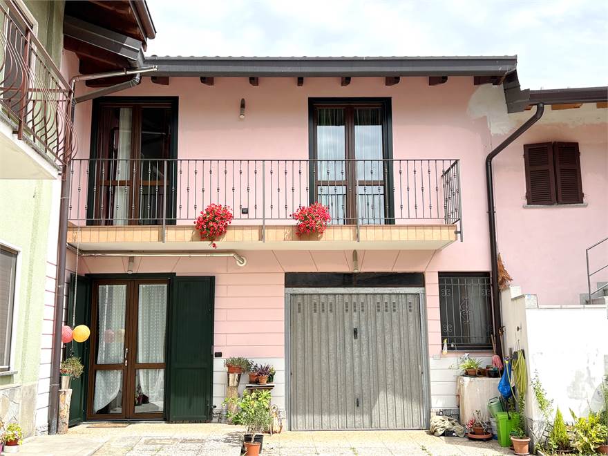 INGRESSO DALLA CUCINA