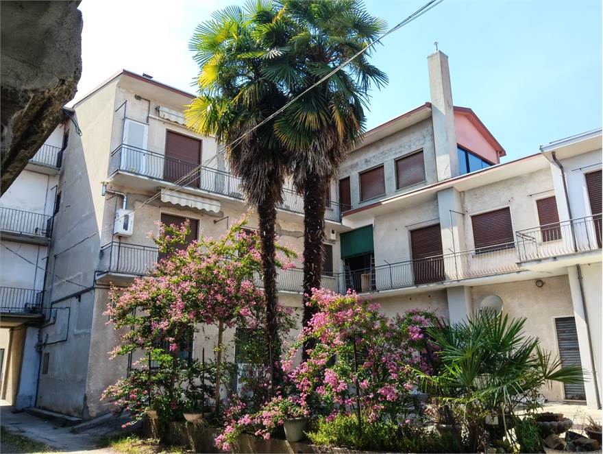facciata cortile 