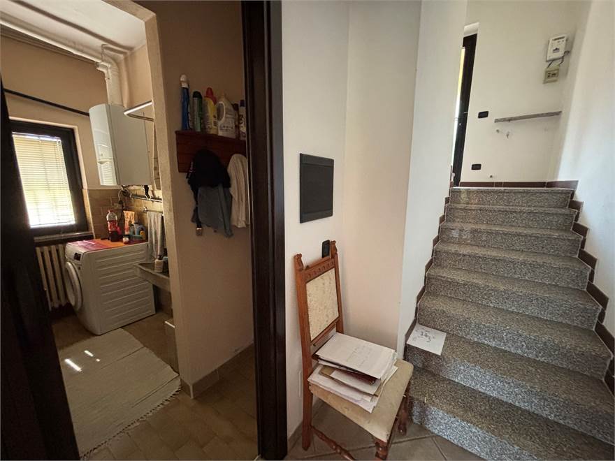 PIANO TERRA: SCALA INTERNA