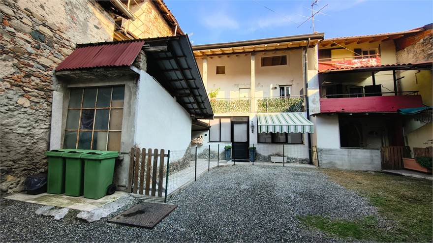 PORZIONE DI CASA